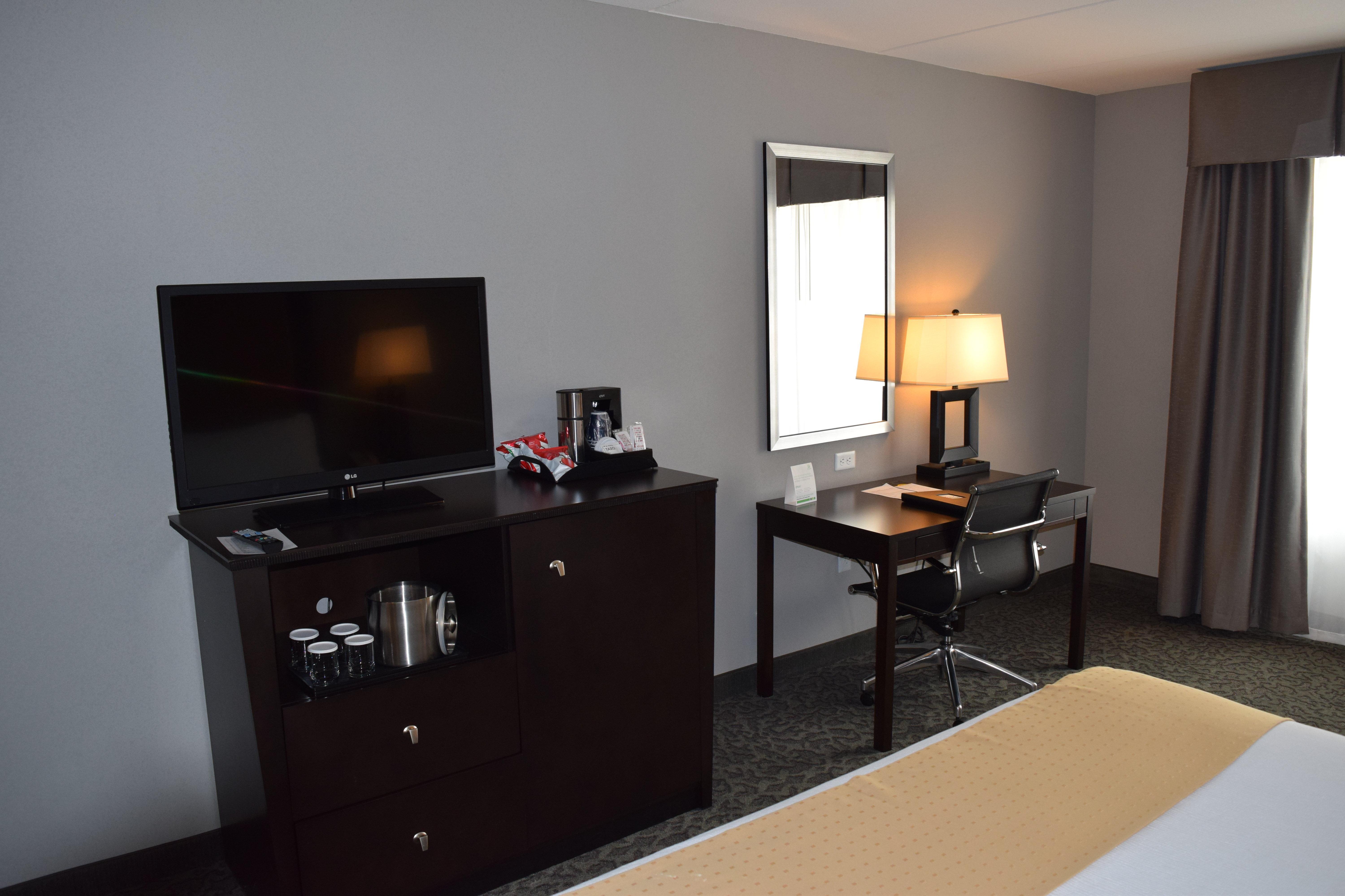 Holiday Inn And Suites East Peoria, An Ihg Hotel Экстерьер фото