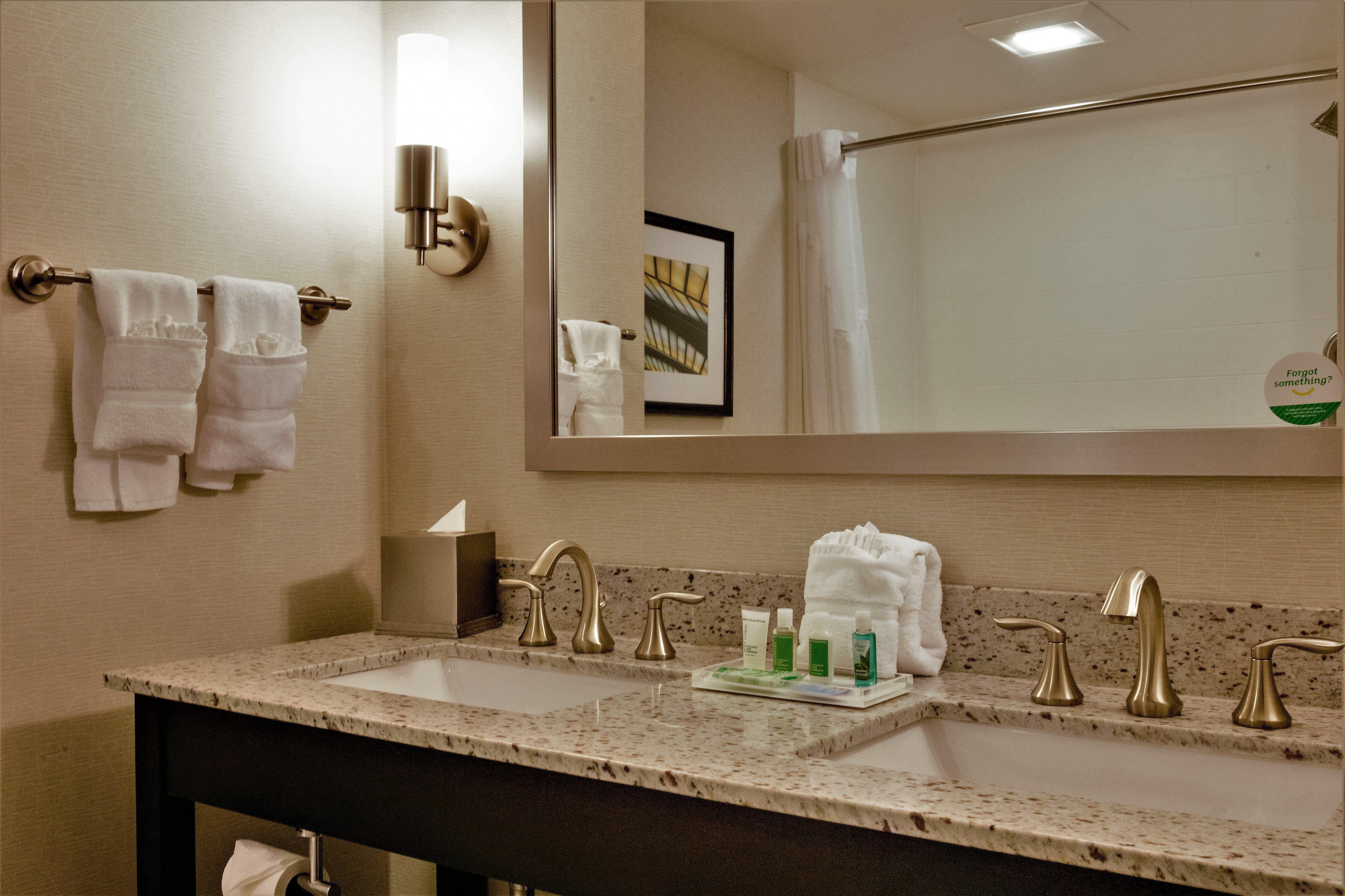 Holiday Inn And Suites East Peoria, An Ihg Hotel Экстерьер фото