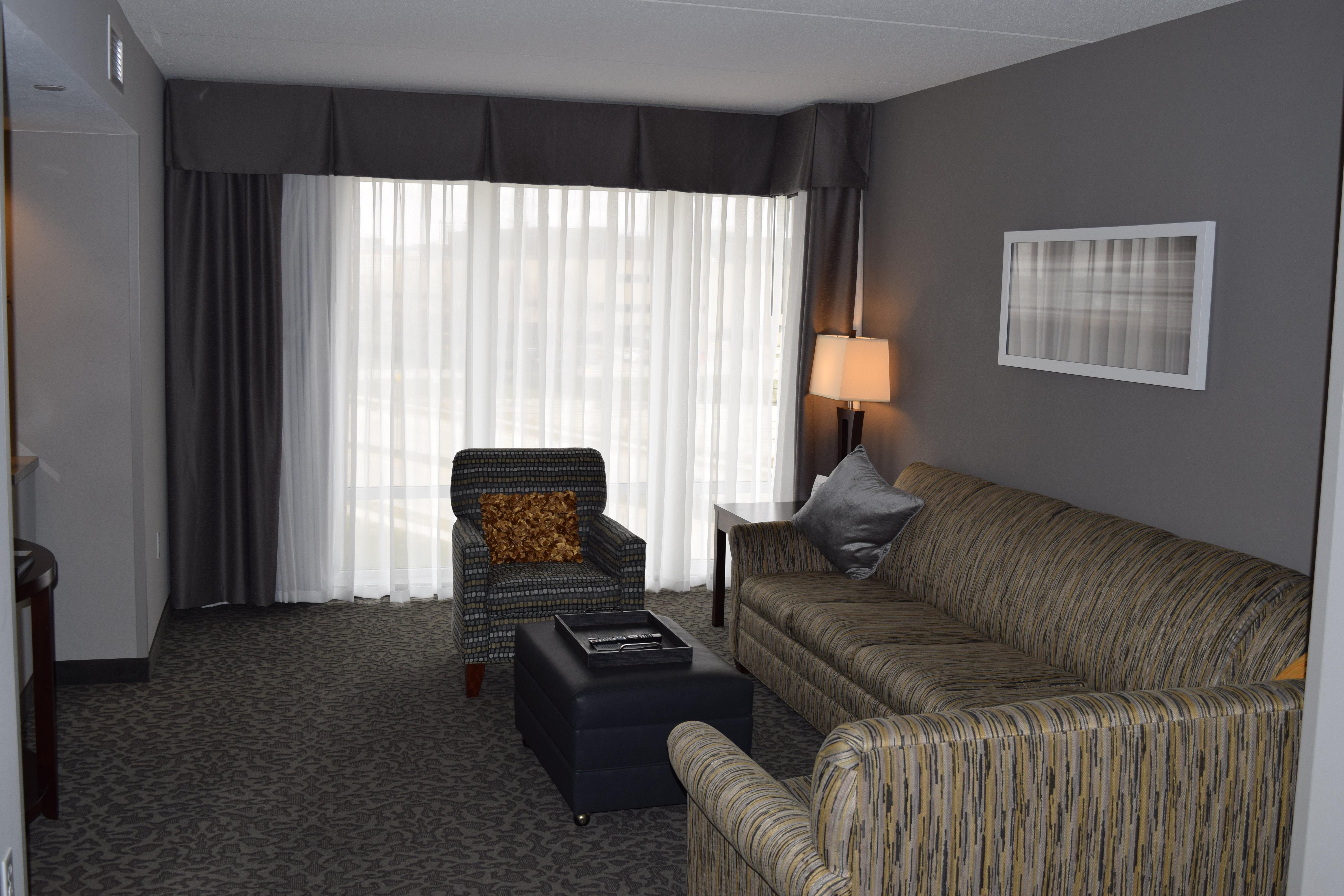 Holiday Inn And Suites East Peoria, An Ihg Hotel Экстерьер фото